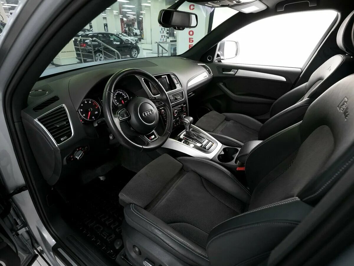 Перетяжка салона Audi q5. Audi q5 2018 кожаный салон. Перетяжка сидений Audi q5 FY. Audi q5 установка памяти сидений.