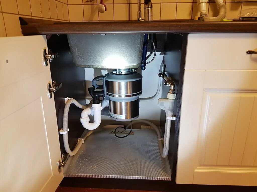 ведро измельчитель пищевых отходов. измельчитель пищевых отходов kitfort kt-2090. измельчитель пищевых отходов бытовой bonecrusher 700. установка измельчителя отходов на мойку. морской измельчитель пищевых отходов z 106 baratta.