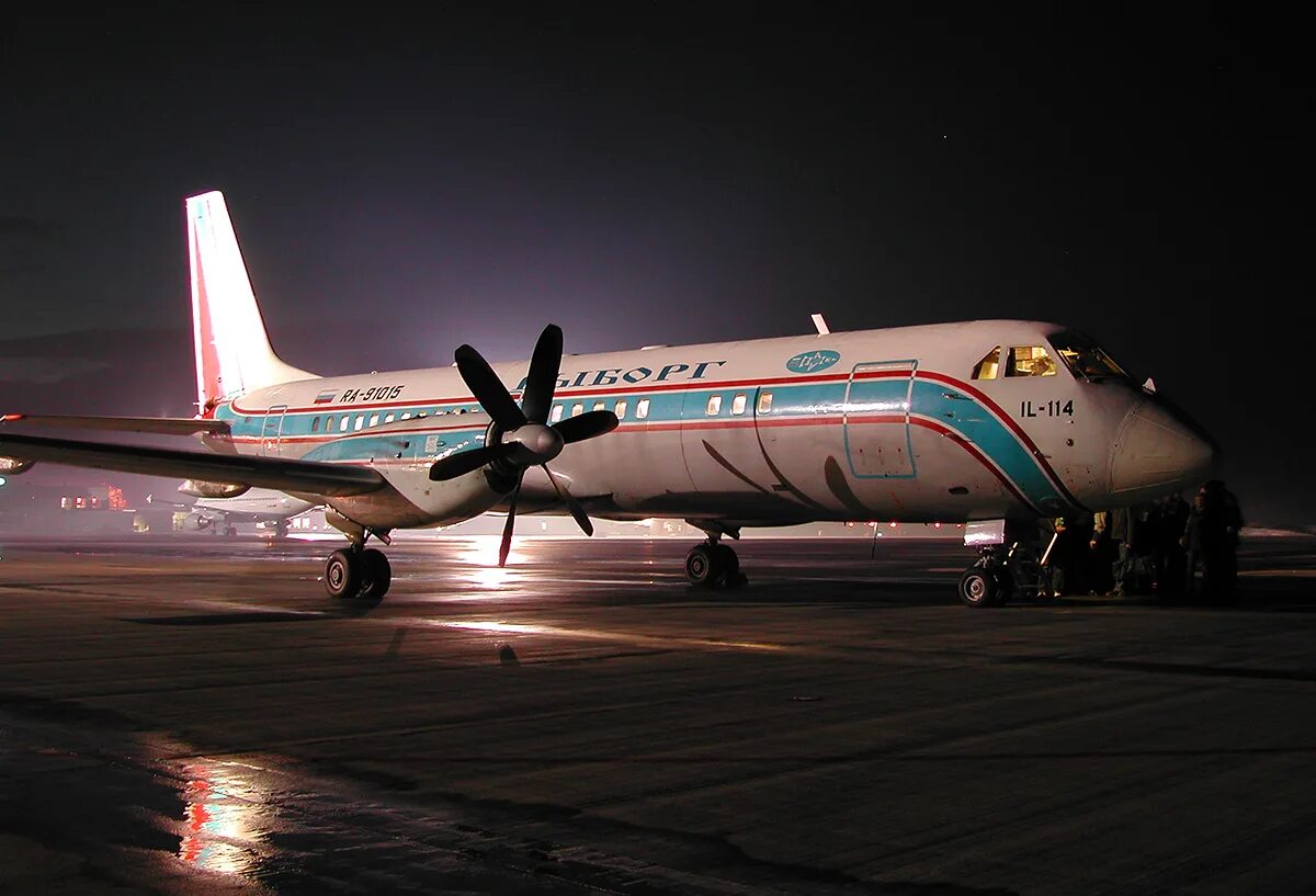 турбовинтовой самолет ил-114. ил-114 300 пассажирский самолёт. ил114 300 оак. ил-114 выборг. ил-114 2021.