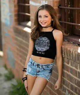 Young Girl Fashion, Girls Outfits Tween, Little Girl Models, Cute Little Gi...