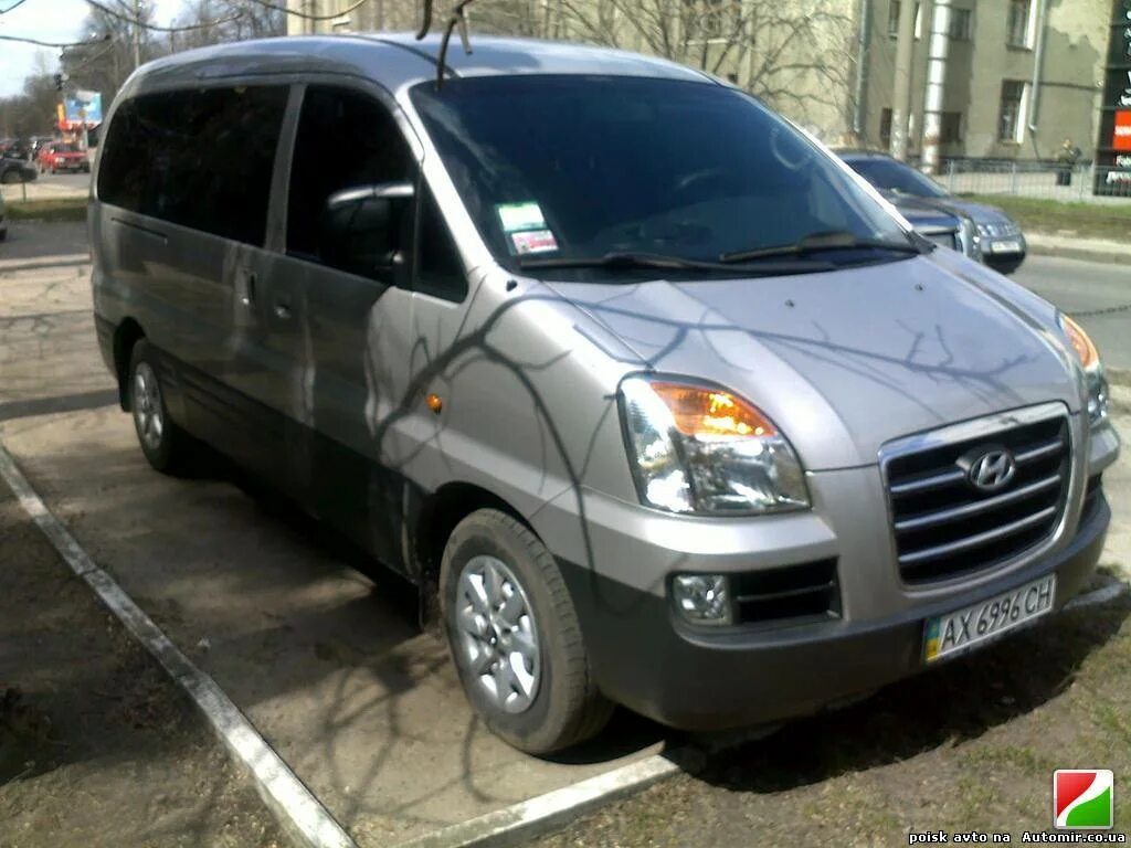 Купить н 1 б у. Hyundai h1 2007. Минивэн Хендай н 200. Hyundai h1 2005. Хендай h1 2005.