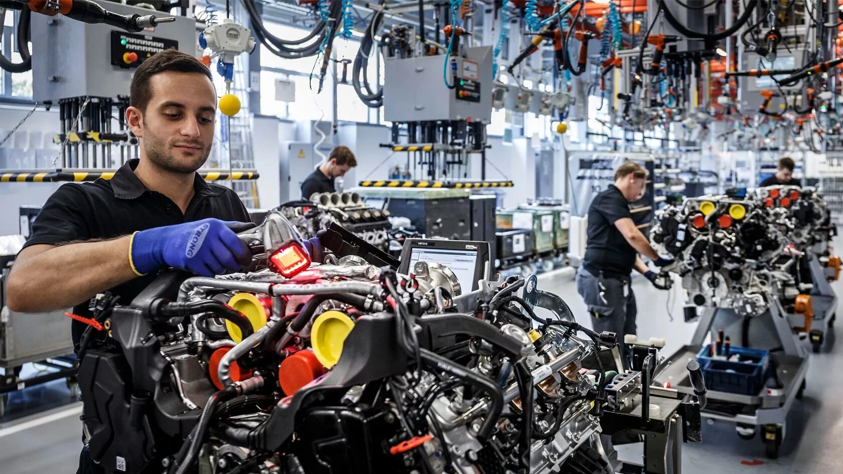 General electric ge90 ge9x. Точное машиностроение. Vq35de 1 цилиндр. Each engine. Volvo v8 twin turbo.