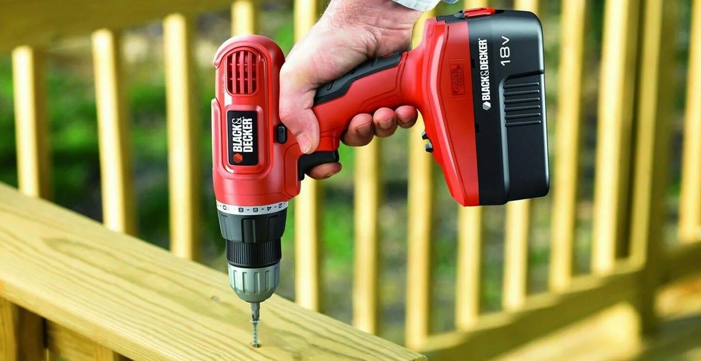 Шуруповерт аккумуляторный для дома какой лучше выбрать. Шуруповерт black decker. шуруповерт black decker 18v. black and decker 18v. безударная дрель black decker.