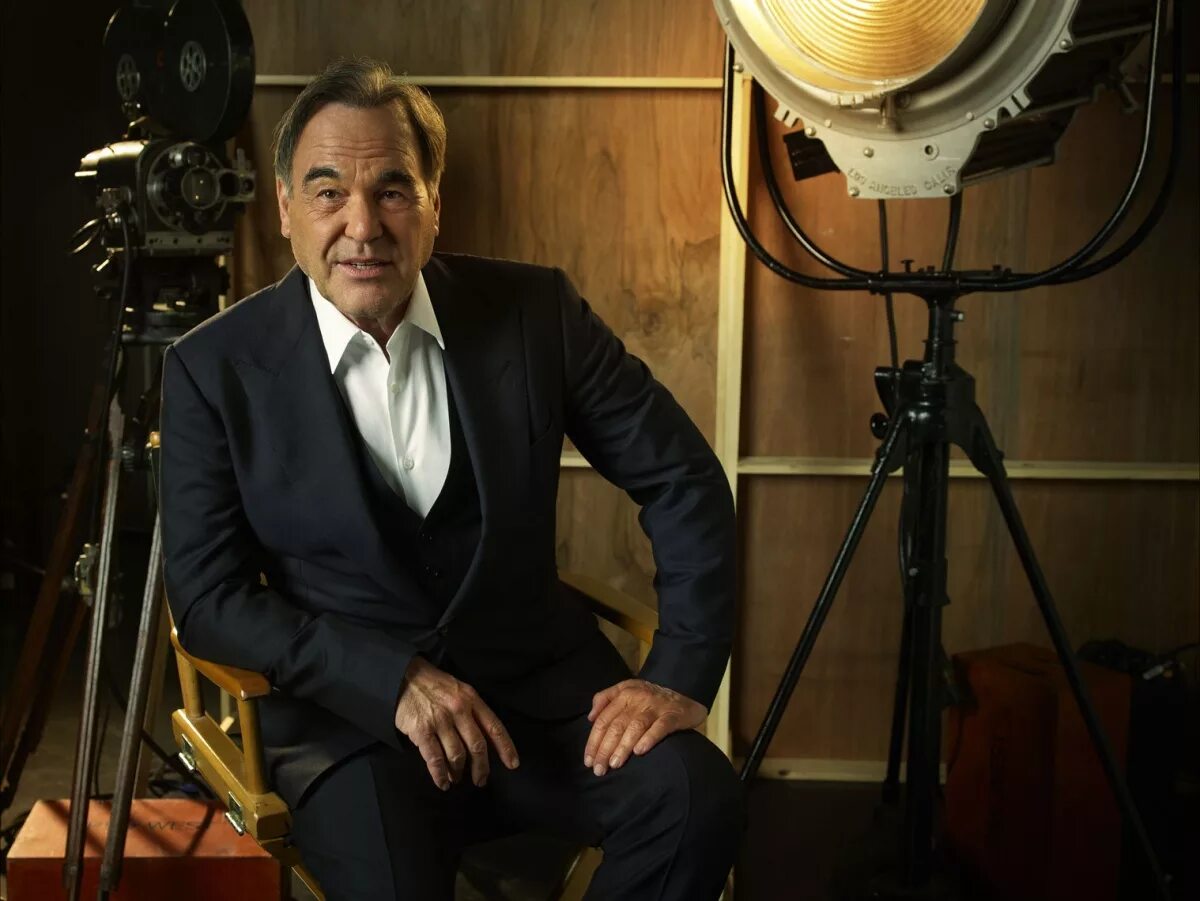 Оливер стоун молодой. Оливер стоун фото. Стоун сша. Оливер стоун фото. Стоун сша.