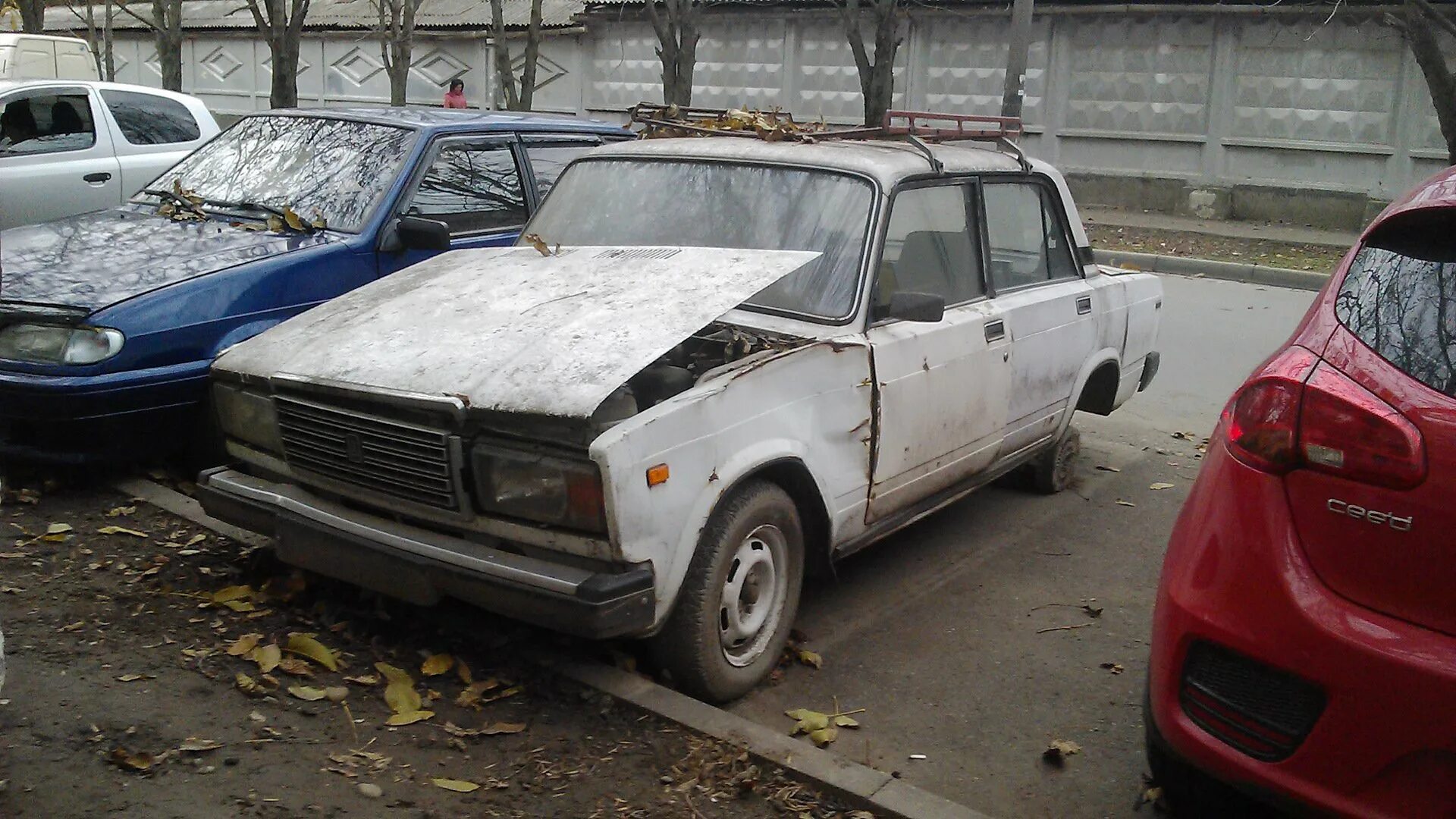 Ваз 2101 убитая. Ваз 2106 гнилая. Иж 412 гнилой. Ваз 2107 автохлам. Волга газ 24 гнилая.