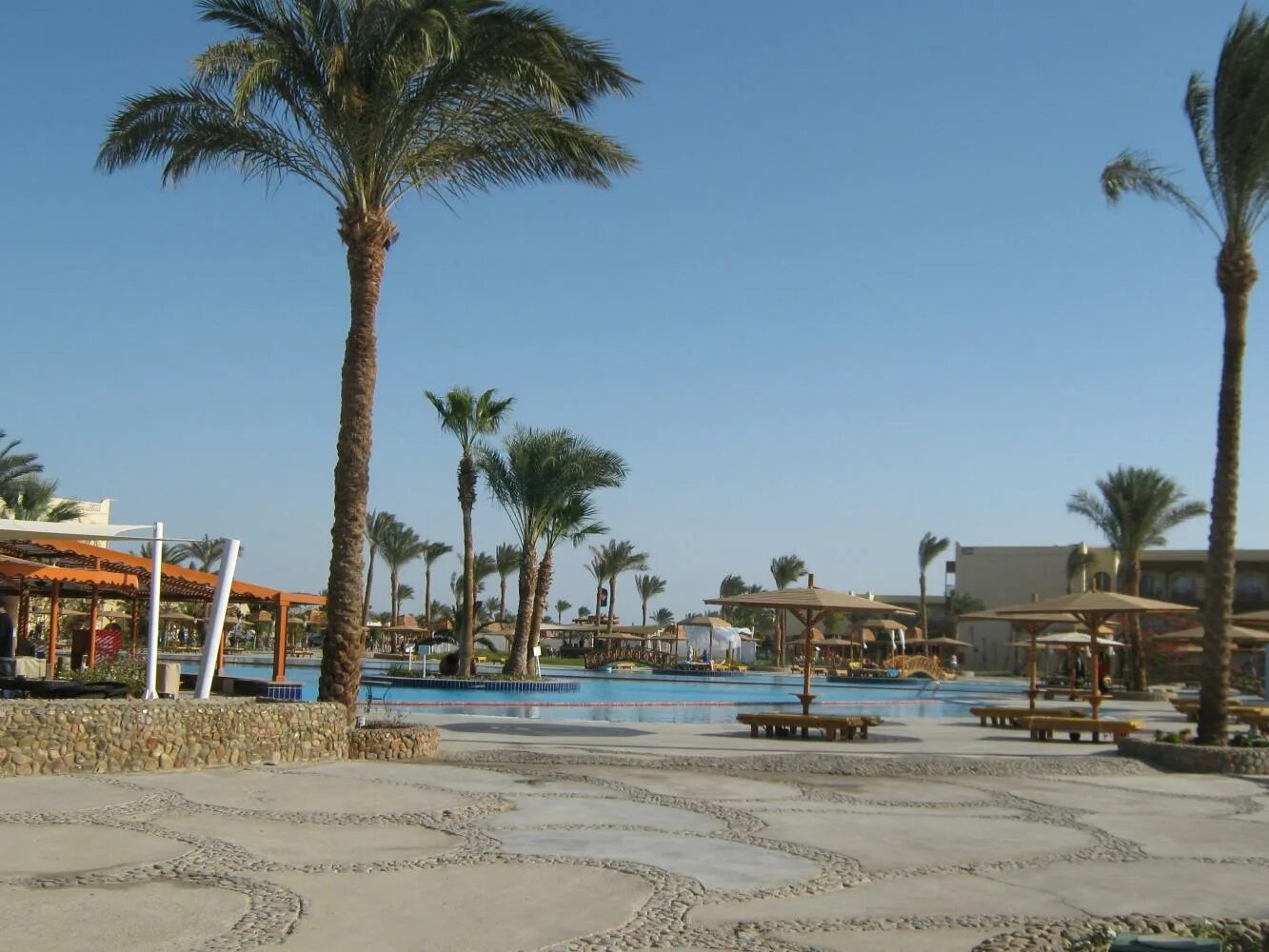 Hurghada coral beach resort корал бич ротана резорт хургада. Египет хургада 2023. Шарм-эль-шейх. Курорт мерса матрух египет. Хургада буря 2022.