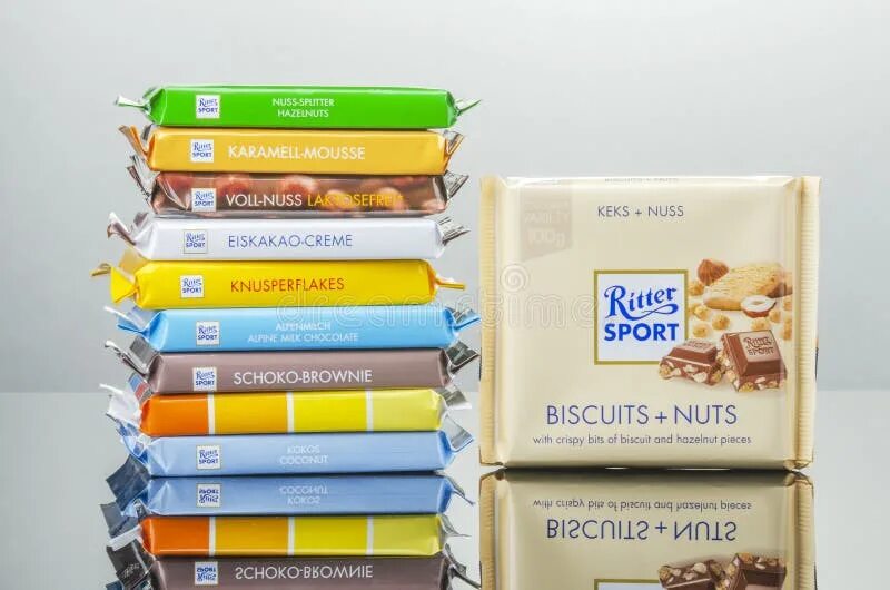 Шоколадные батончики Ritter Sport. Ritter Sport шоколад логотип. Ritter Sport лого. Надпись Риттер спорт. Риттер спорт лимонный мусс