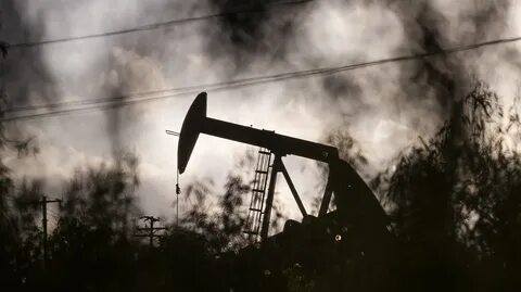Нефть упала