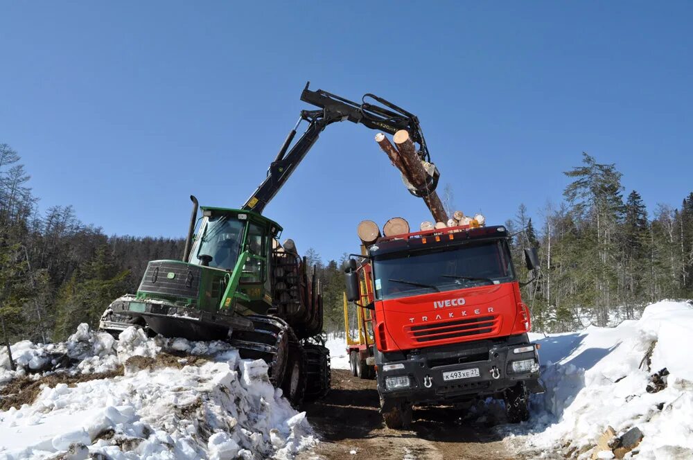 Лесовозный мост. Леспромхоз в парбиге. Леспромхоз п. Экскаватор джон дир устьянский лесозаготовительный комбинат. Леспромхоз вектор.