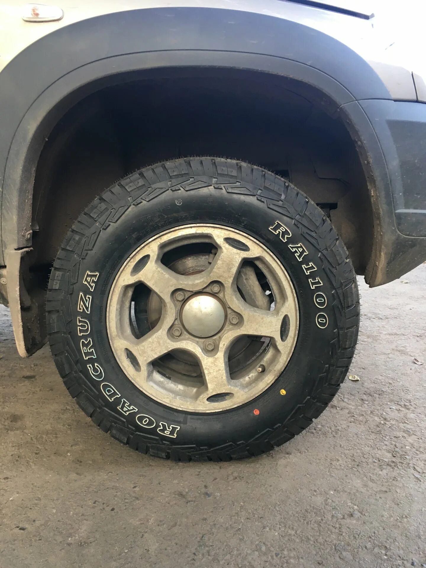 Нива шевроле какие размеры колес. 225 70 r16 на ниву шевроле. шины 225/75 r16 на шевроле нива. 215/75 r15 на ниву шевроле. колёса на ниву шевроле 215/65/16.