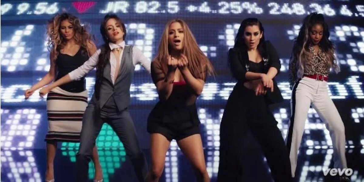 Worth it feat. Группа Fifth Harmony Worth it. Fifth Harmony куклы. Fifth Harmony первый клип. Элли Брук Worth it ft. Kid Ink.