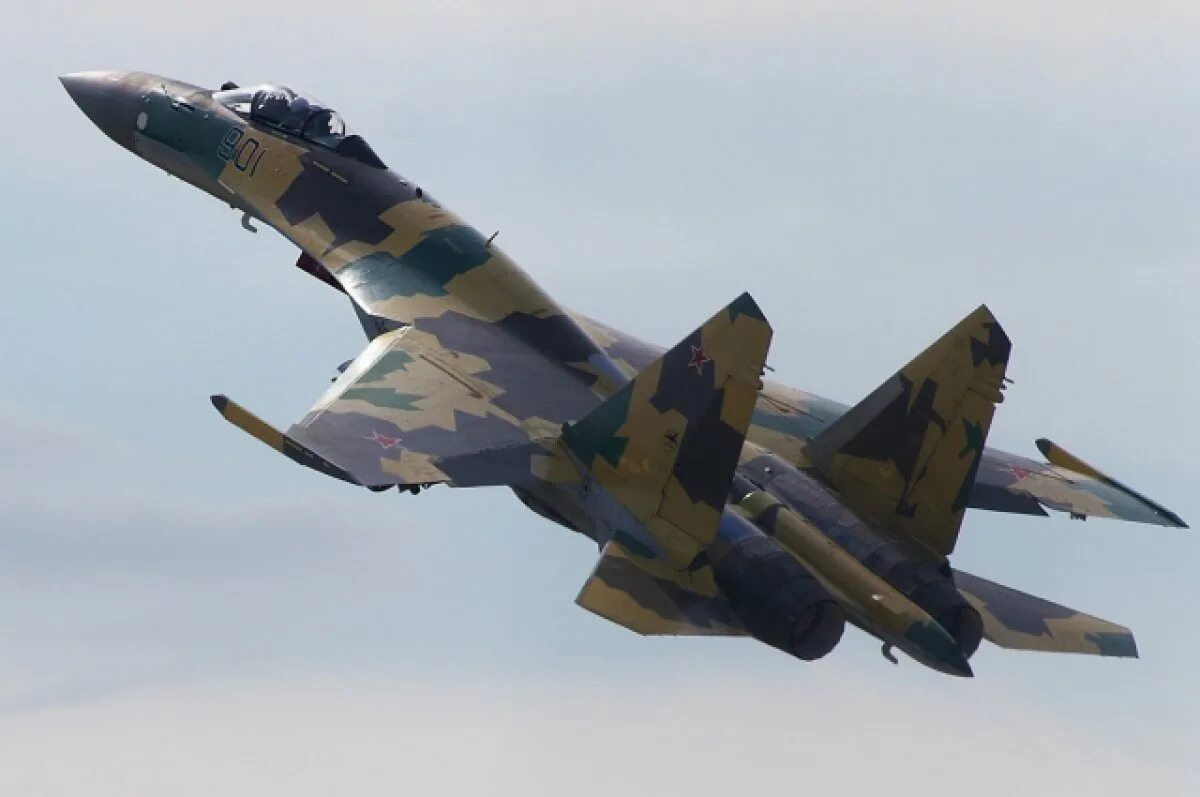 Су35 сверхзвуковой самолёт. Су 35 испугал. Су 35 испугал. Су 35 испугал. Су 35.