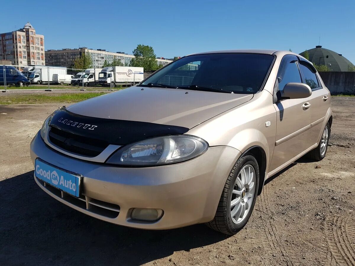 Купить бу лачетти авито. Chevrolet Lacetti 2011 1.8 МТ. Chevrolet Lacetti 2007 хэтчбек. Шевроле Лачетти 1.8 механика бежевая 2013. Шевроле Лачетти хэтчбек бежевый.