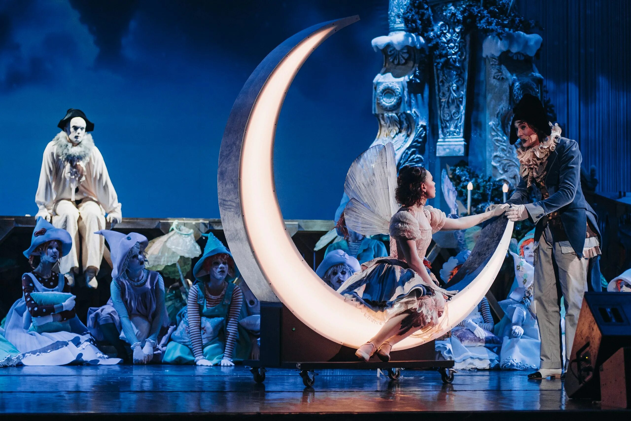 Оскар оскар и розовая дама мюзикл. Розовая дама в лдм. Мюзикл оскар и розовая. Оскар и розовая дама оскар и пегги. Мюзикл оскар и розовая.