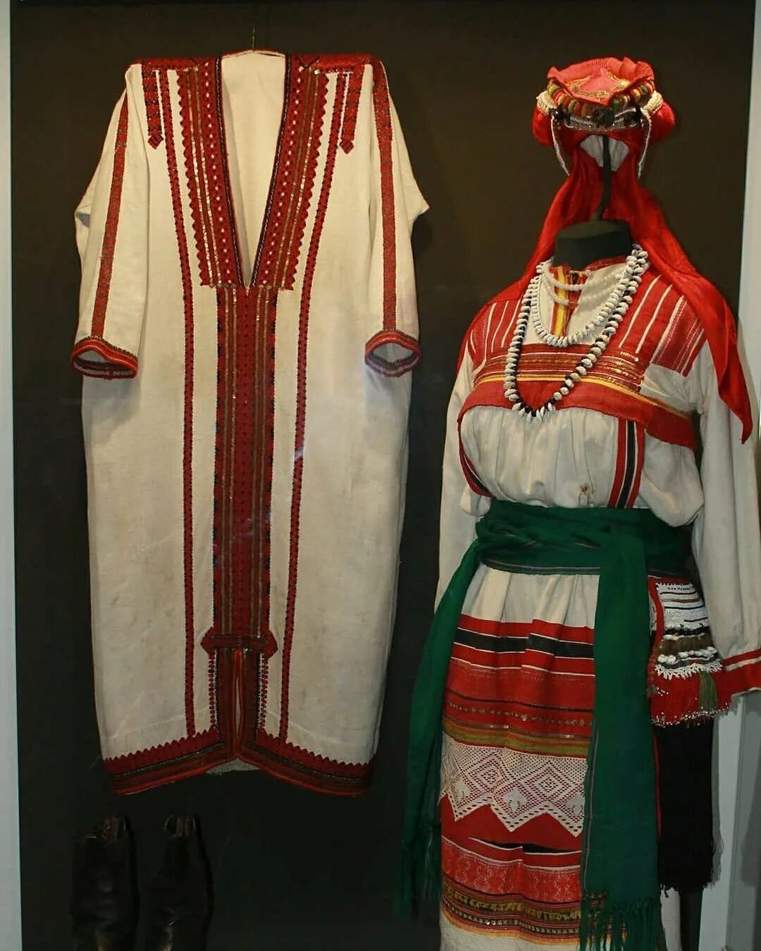 панар эрзянский. панар мордовский костюм. национальный костюм мордвы эрзя. костюм мордвы мокши. мордовский национальный костюм эрзя.