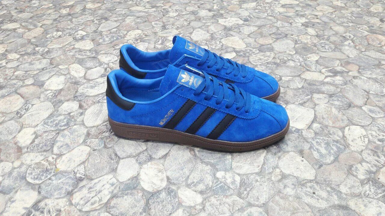 Кроссовки adidas Munchen. Кроссовки adidas Munchen Blue. Адидас Munchen голубые. Adidas Munchen синие кроссовки. Кроссовки adidas синие