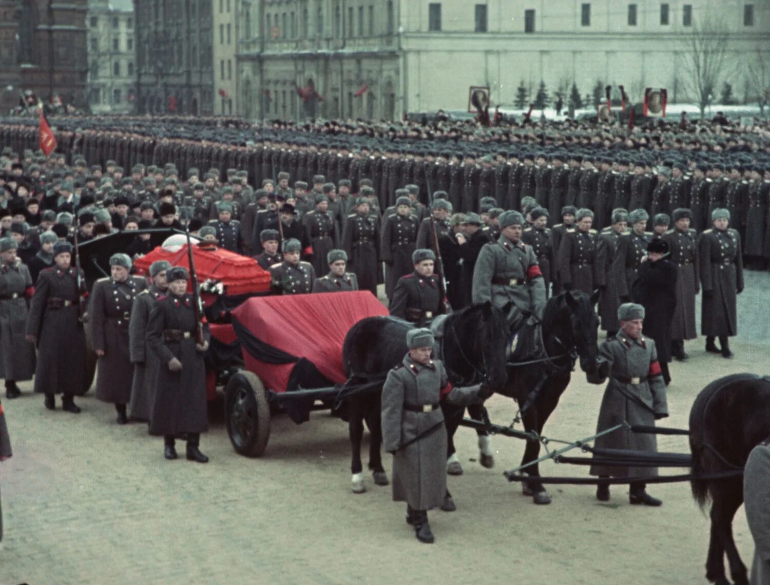 Великое прощание. Похороны Сталина 1953. Государственные похороны прощание со Сталиным похороны Сталина 1953.