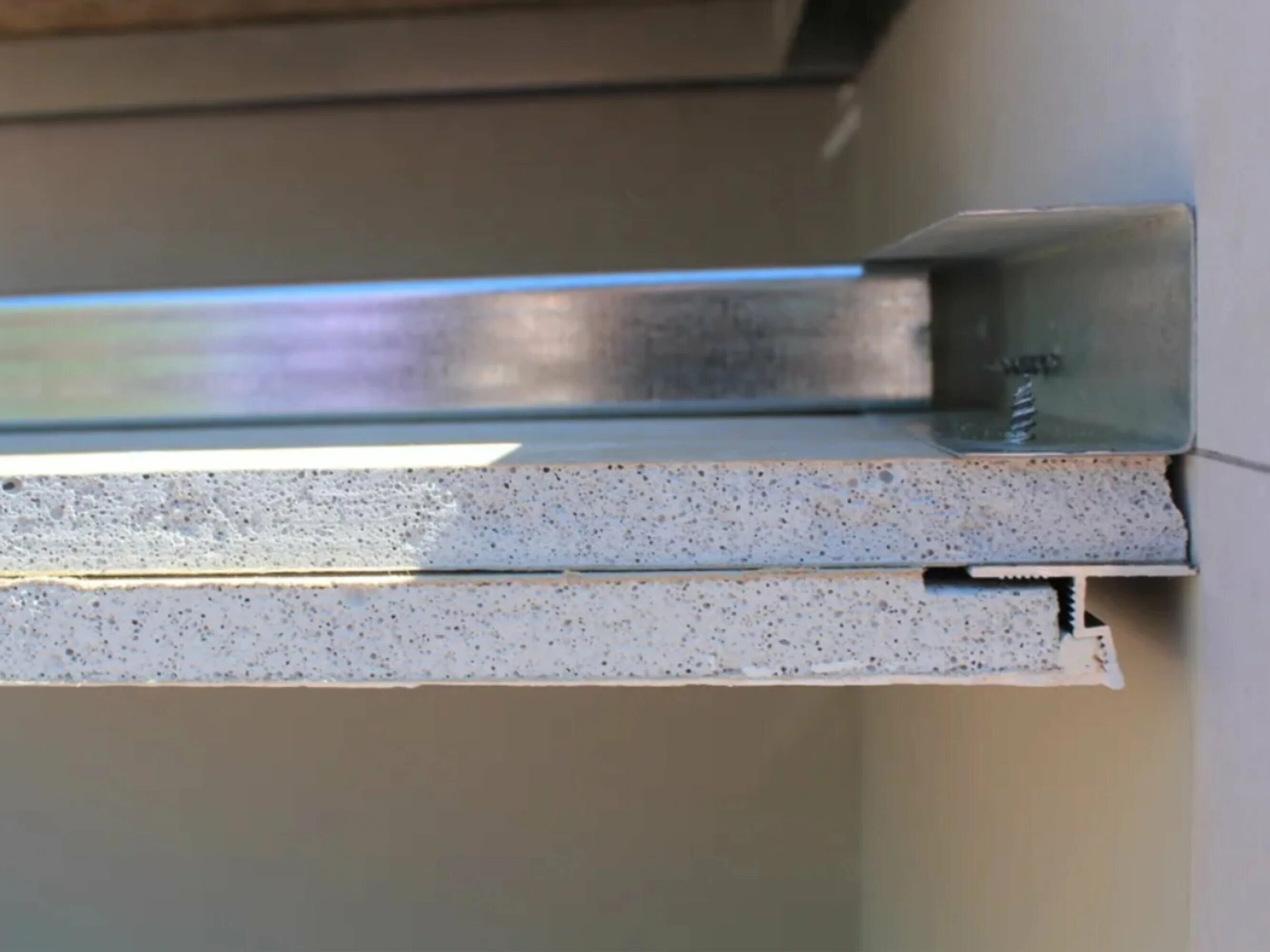 встроенный теневой профиль profline shadow w20. 2м алюминиевый. профиль kraab gipps с демпфером. Kraab теневой профиль для гипсокартона. профиль под теневой потолок.