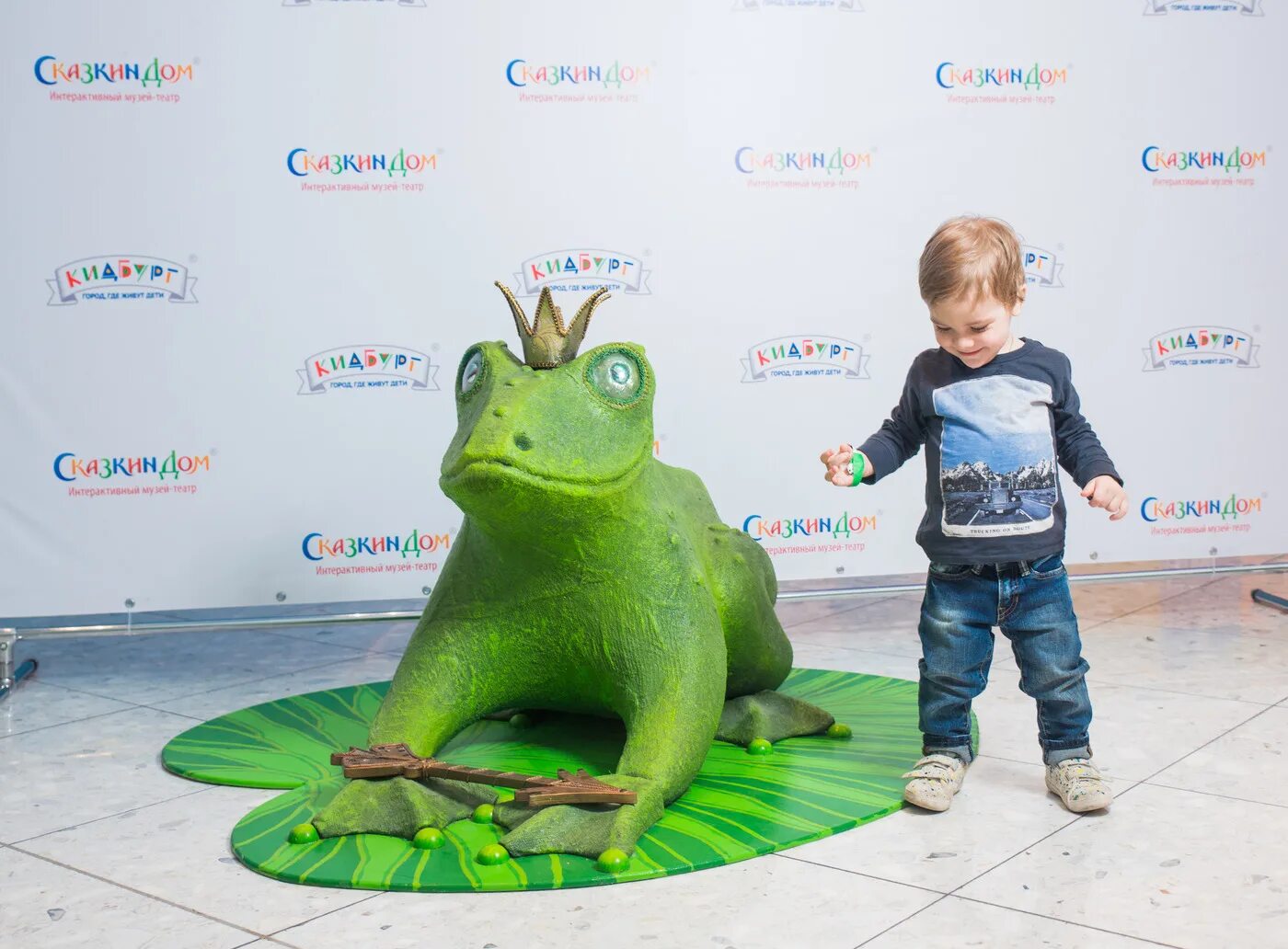 сказкин дом санкт-петербург. ривьера тц сказкин дом. сказкин дом на пионерской в санкт-петербурге. сказкин дом отзывы. сказкин домик ривьера.