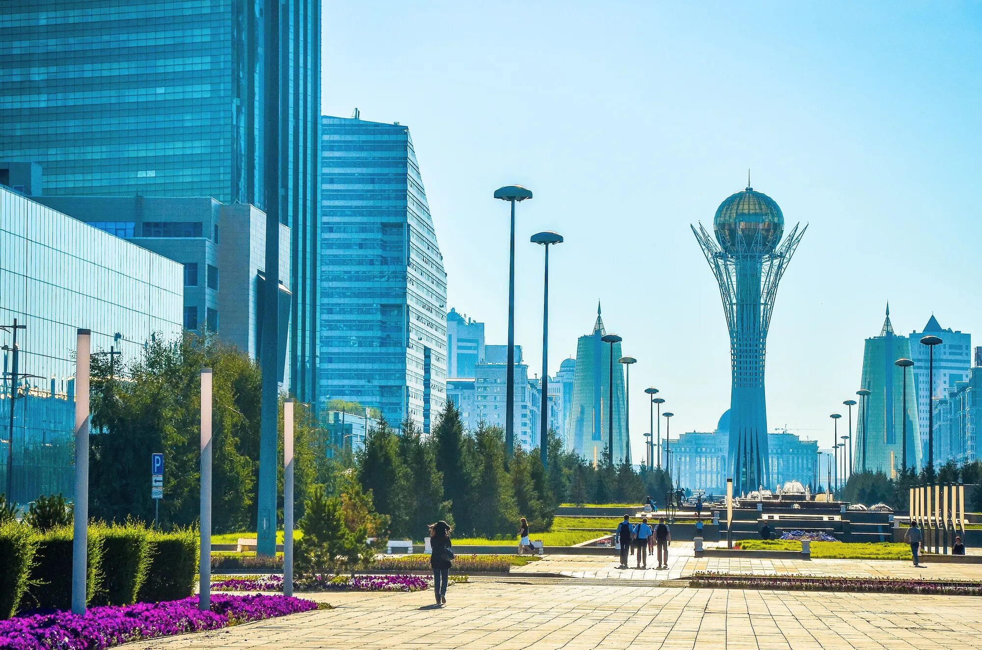 Монумент Астана-Байтерек. Столица Казахстана 2022. Казахстан башня Байтерек.