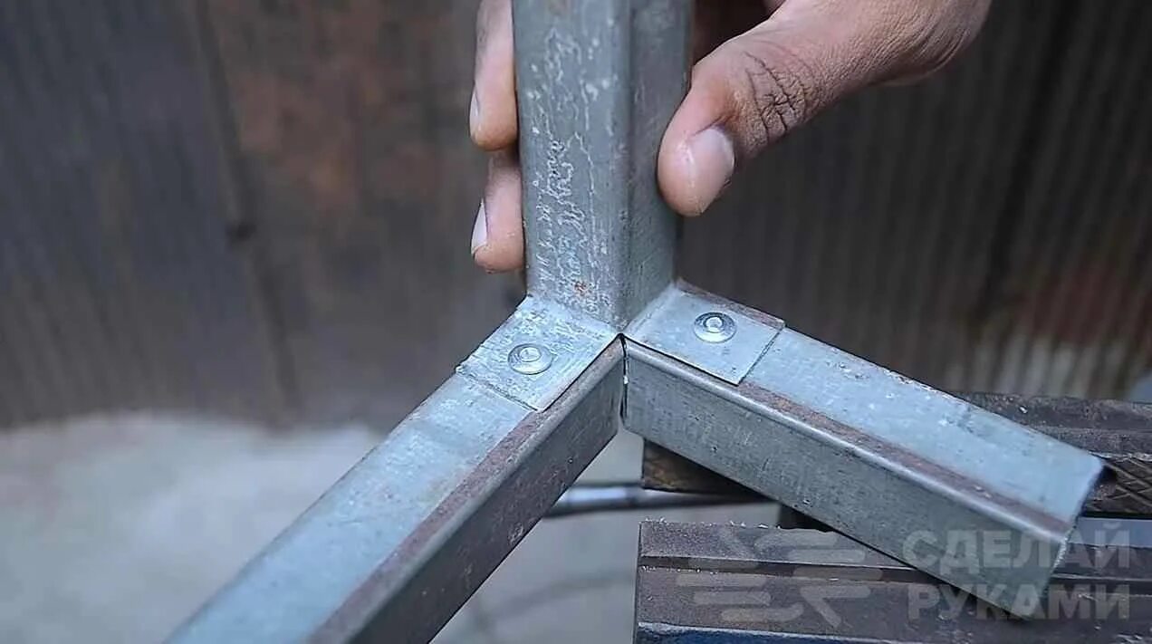 Каркас забора из профильной трубы. Крепления для профильной трубы 40х20. Установка профтрубы. Откатные ворота 2 створки из профильной трубы. Самоделки из профильной трубы.