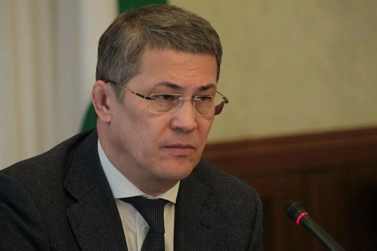 Хабиров послание. Радий хабиров башинформ. пантюшин радий хабиров. грустный радий хабиров. илюс хабиров.