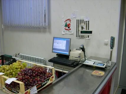 Рабочее место кассира магазина