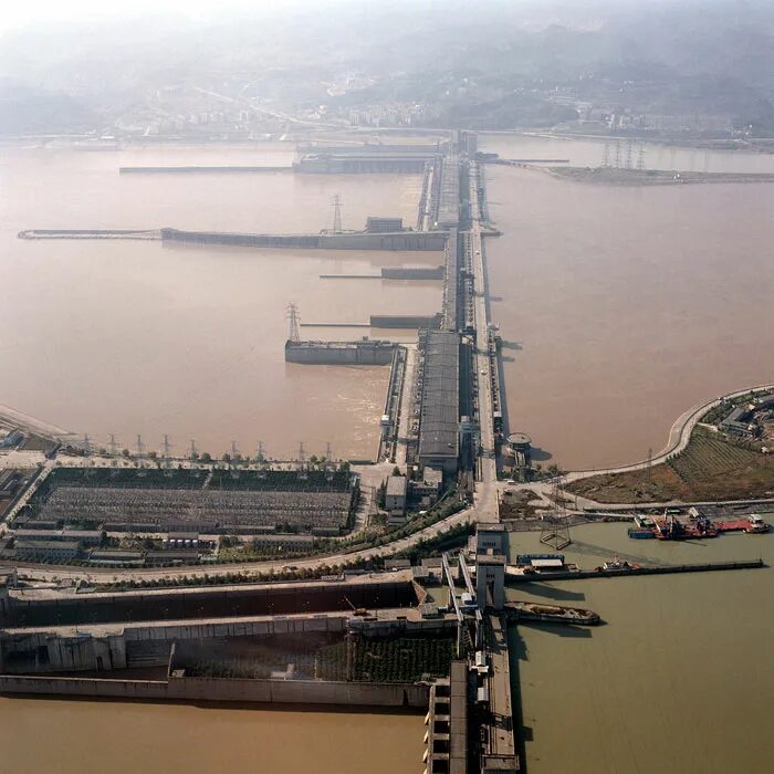 Плотина в китае. Три ущелья ГЭС. Плотина на Янцзы. Санься ГЭС. Три ущелья Янцзы.