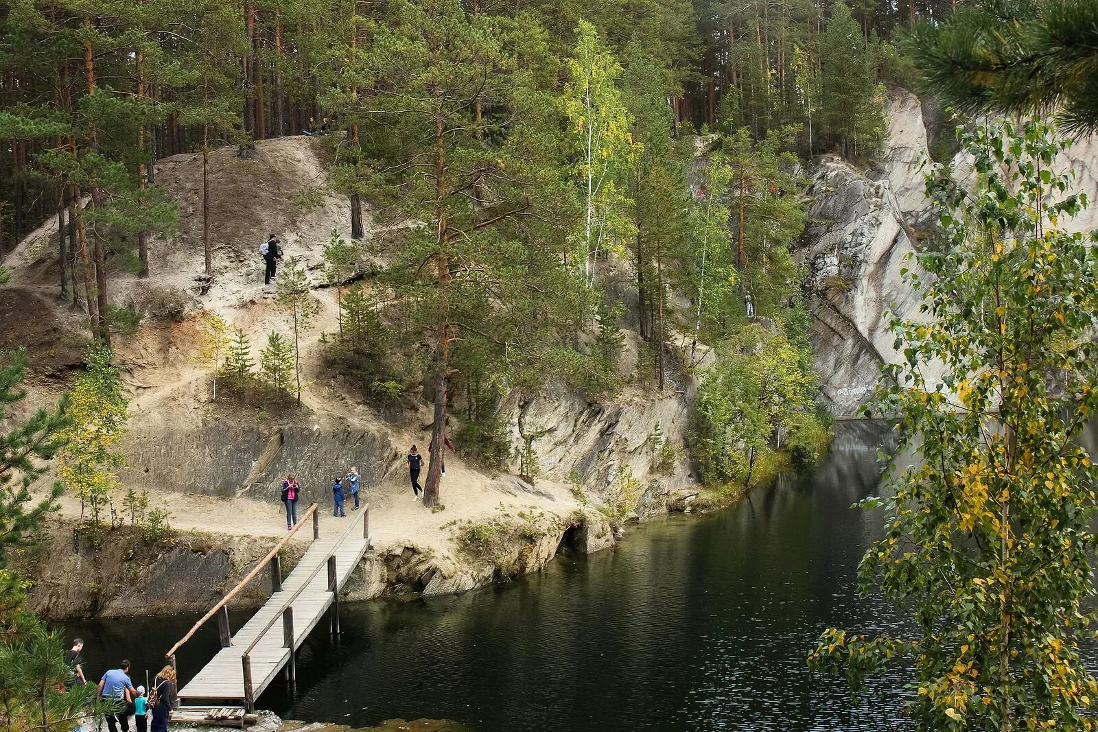 Сысерть бажовские места тальков камень. Тальков камень сысерть. Бажовский парк тальков камень. Сысерть озеро тальков камень. Тальков камень сысерть.