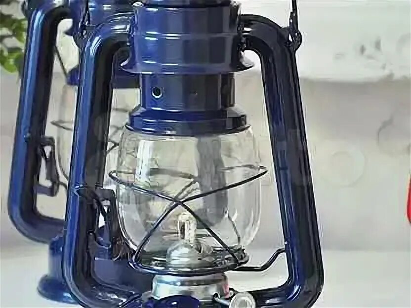 Фонарь летучая мышь керосиновый. Полки для керосиновой лампы. Топливо для керосиновой лампы уют. Чем заправлять керосиновую лампу. Керосин 0,5.