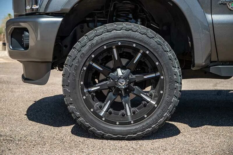 Шины open. Toyo open country at3. 33 12.5 r20 tahoe. at toyo open country 265х65х17. toyo m/t 33 12,5 r22.