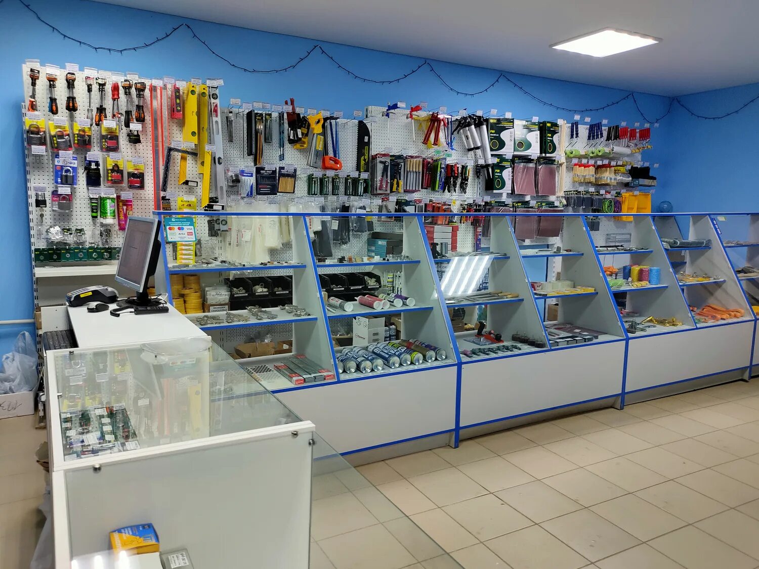 Крепеж киров. Крепеж киров работа. Магазин крепежа. Крепеж курск победа 50. Магазин крепеж на ленина киров.