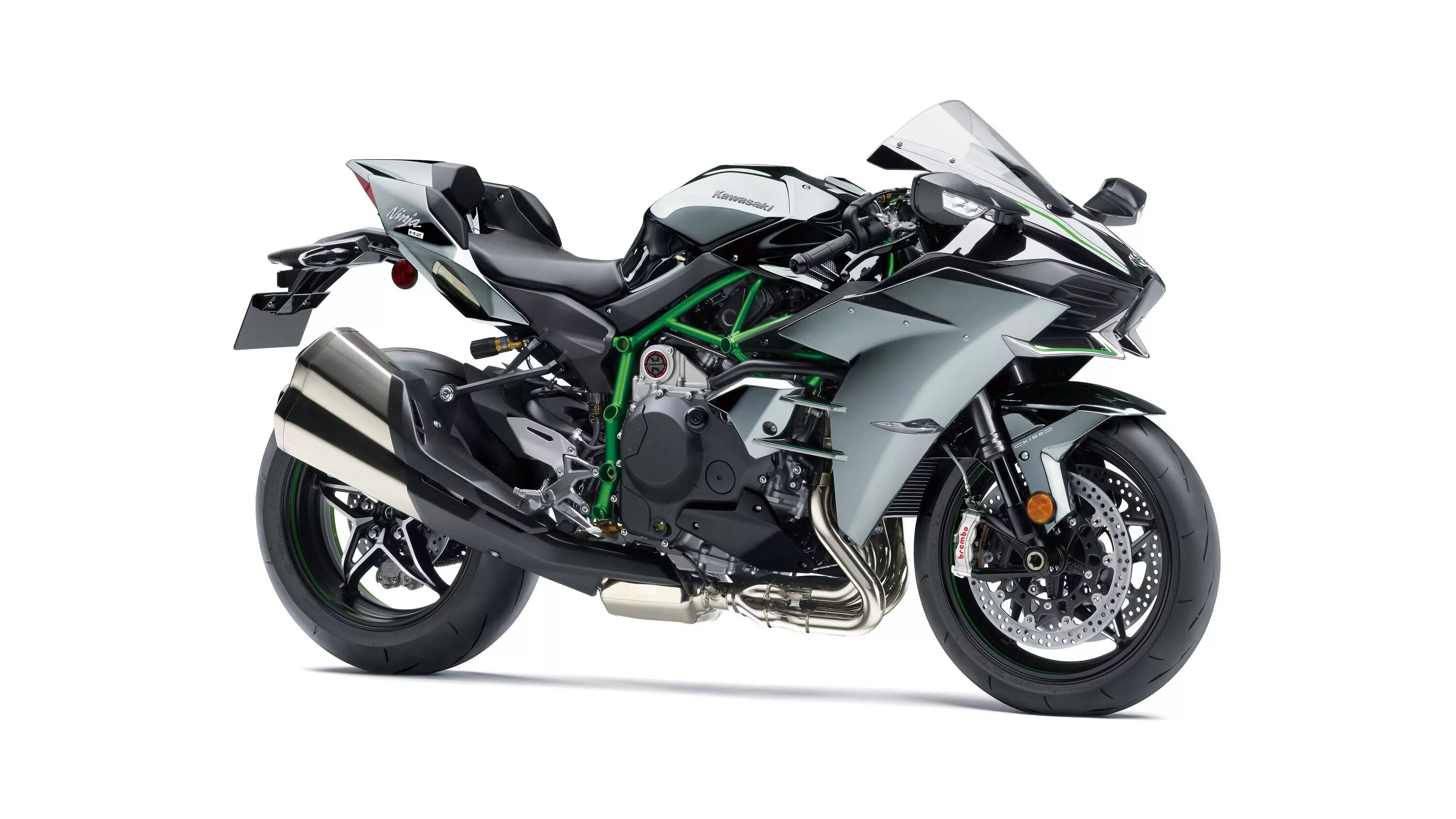 Kawasaki ninja zx6r 2019. Kawasaki z750 2007. Кавасаки салон москва. Kawasaki zx6r 2019. Салон мотоциклов.
