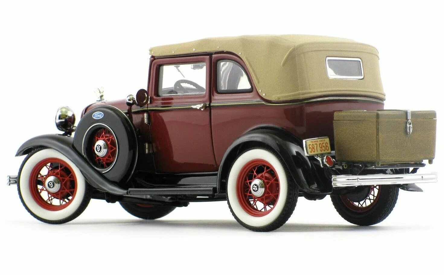 Модель 8 19. Ford model 18 (Ford v8). Ford model a 1932. 1932 Ford model b Deluxe Fordor sedan. 1932 Ford model 18 v-8.