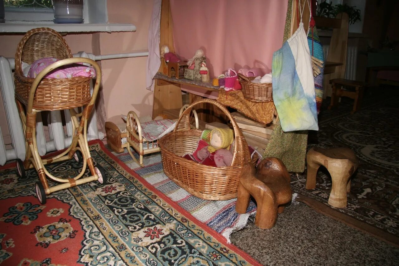Вальдорфский детский сад. Вальдорфская самара. Иркутская вальдорфская школа. Свечная мастерская вальдорфская школа. Вальдорфская группа детского сада.