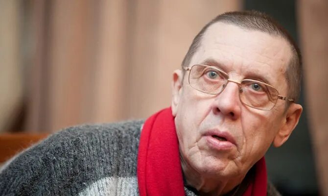 Народным артистом россии рудольфом фурмановым. Урин владимир георгиевич. Артист михаил державин. Первый руководитель театра. Первый руководитель театра.