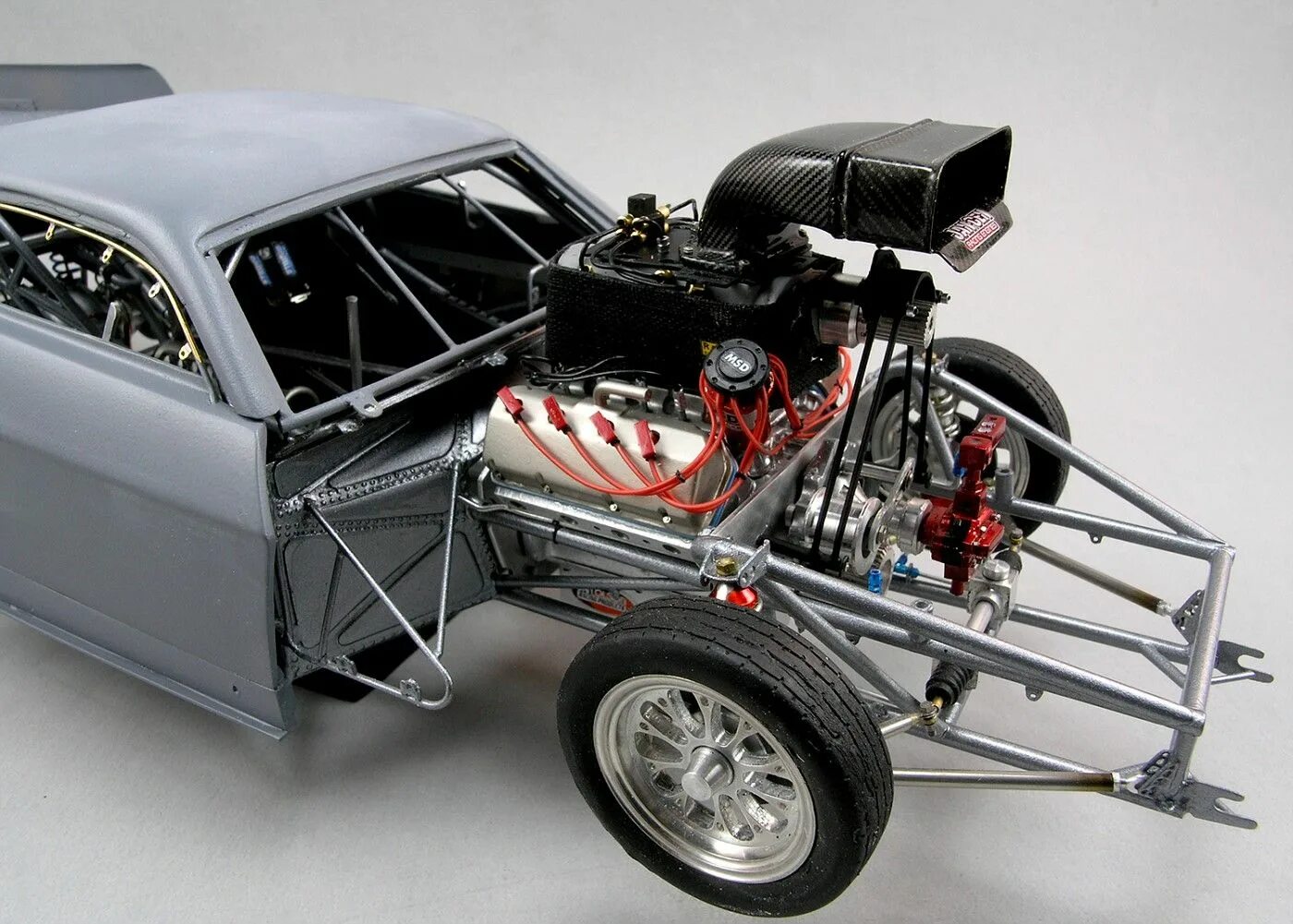 Scale car models. Модель автомобиля build. тестовая модель машины. rc model kit car для сборки. vintage car kit 1:16 scale.