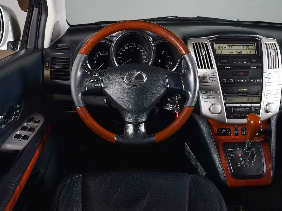 Лексус rx300 панель управления. Лексус rx300 панель. Лексус рх 300 салон. Лексус рх 300 салон. Салон лексус рх 300 2004 года.