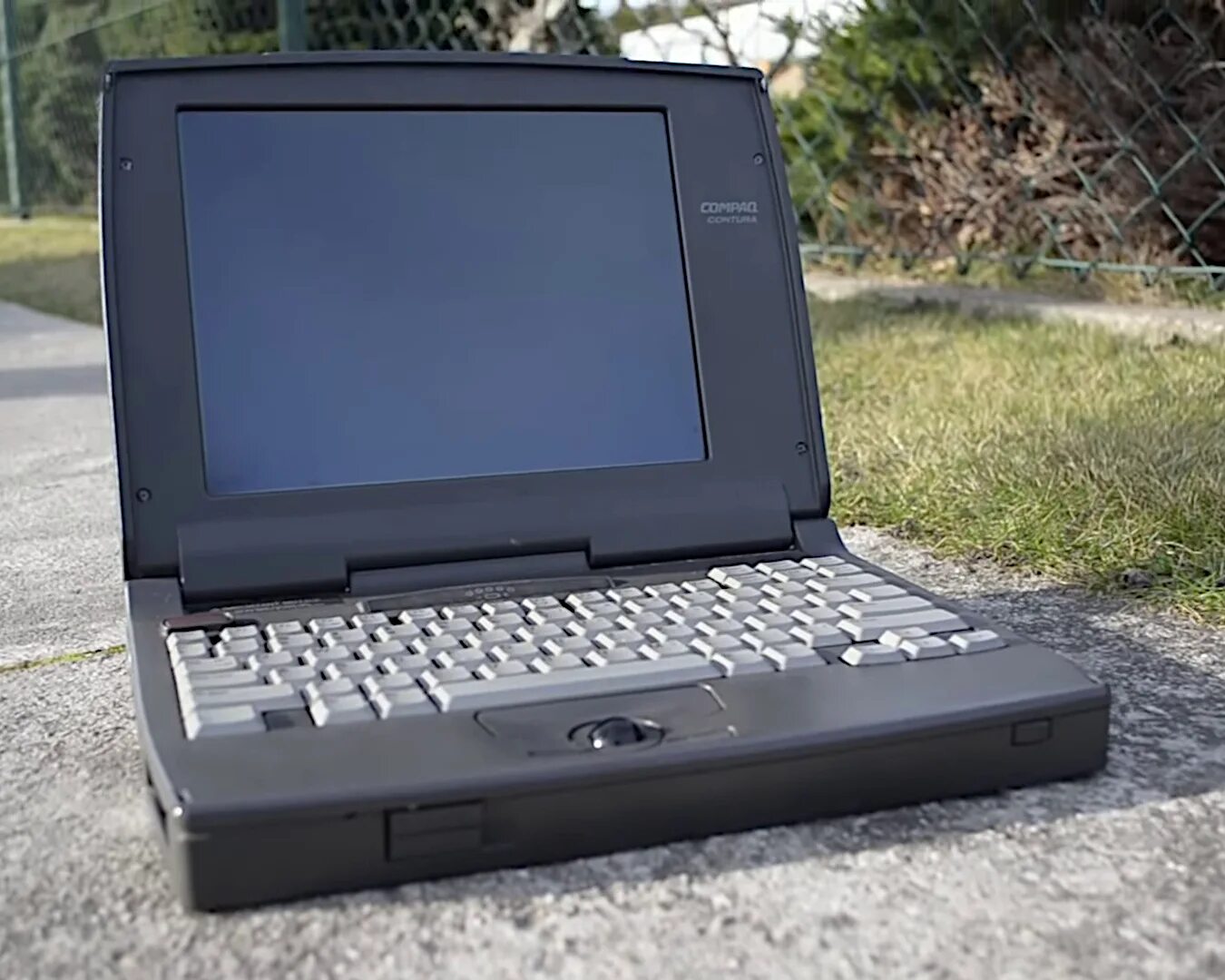 Compaq Contura 430c. Compaq 1996. Compaq ноутбук 1989. Compaq Contura Aero 4/33c. Ноутбук полное название