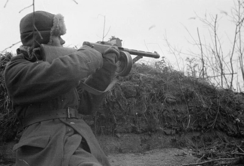 Птр симонова 1941. Вов стрельба. Вов стрельба. Вов стрельба. Птр 1942.
