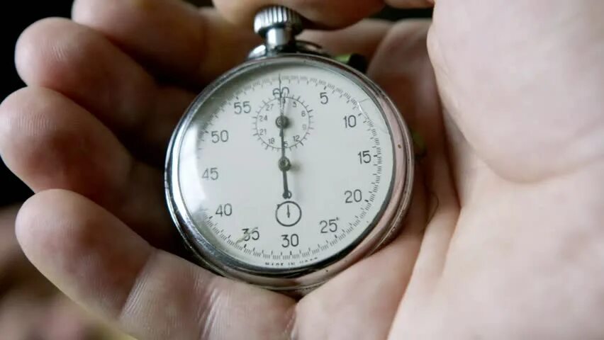 The clock has stopped. Секундомер видео. Редкий секундомер старт. XL-008 секундомер. Кнопка старта секундомера.