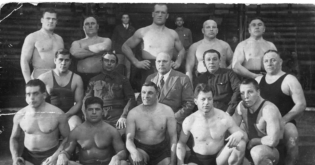1934 год в истории ссср. Хаджимукан Мунайтпасов. Атлеты 1930 годов. Старый борец.