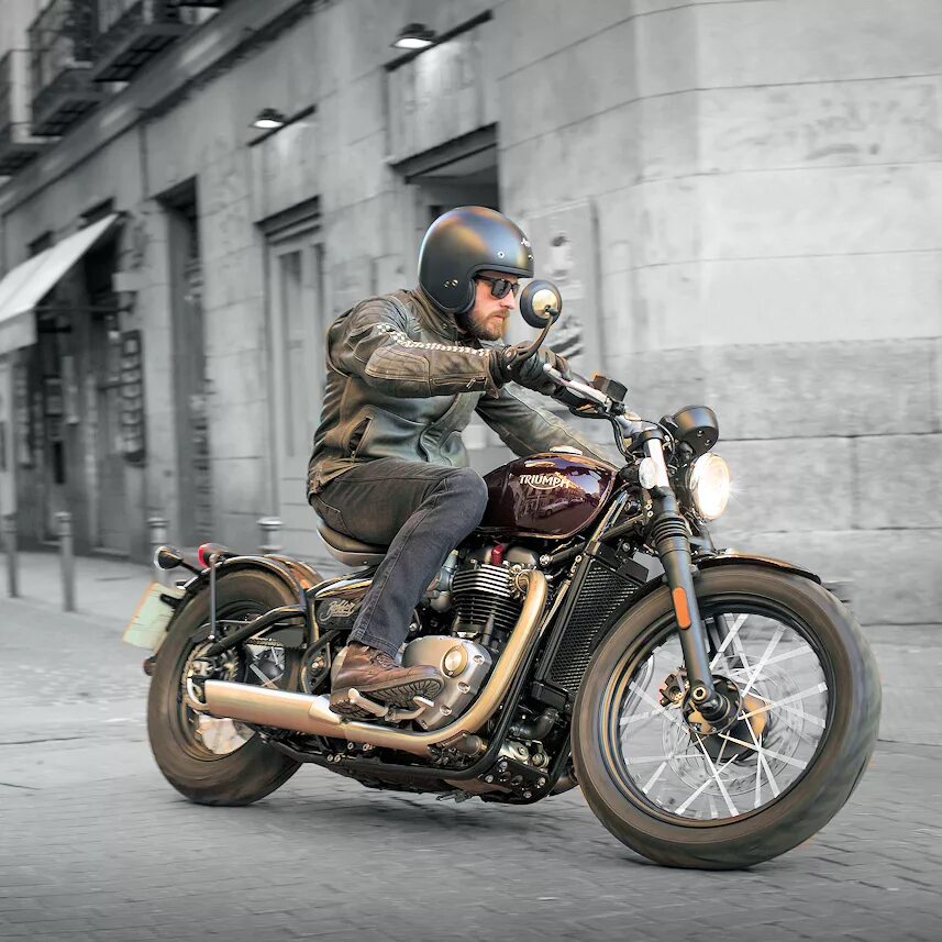 Триумф Бонневиль боббер. Triumph Bonneville Style. Классический боббер. Triumph Moto Style.