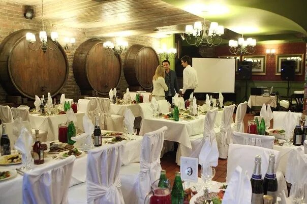 скоморохи ресторан новосибирск логотип. скоморохи адрес. скоморохи адрес. магазин скоморохи в новосибирске. современный скоморох.