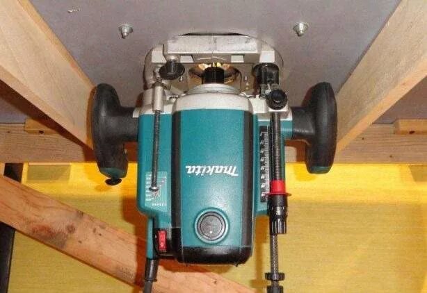 Макита rp2300fc комплектация. Makita фрезер rp2300fc 1400вт. Фрезер Макита 2300 FC. Макита rp2300fc пылеудаления. Макита 2300 купить