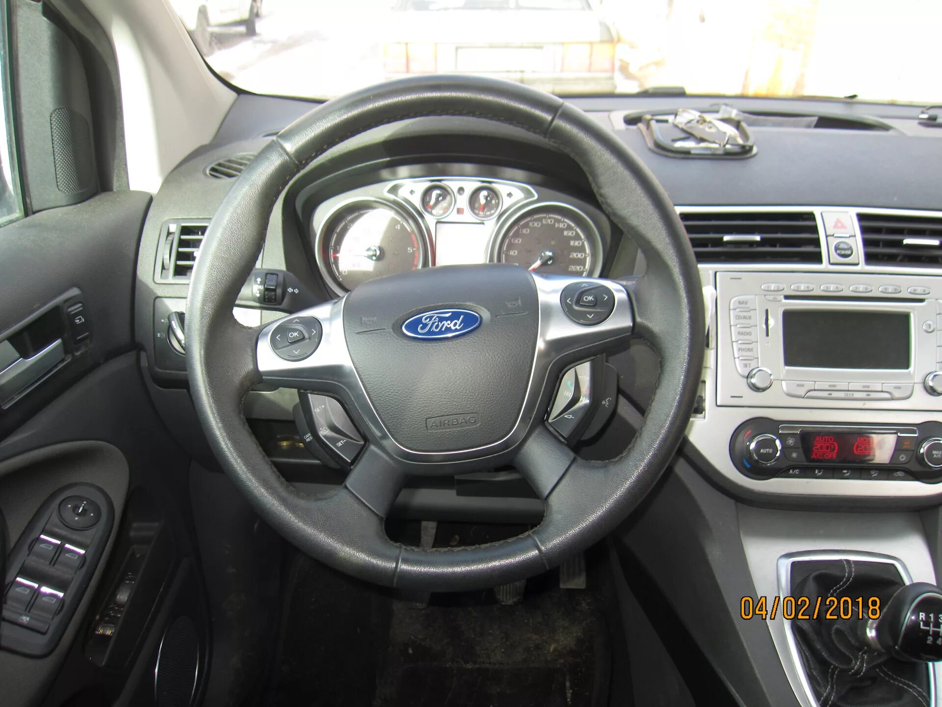 Ford Kuga 2008 салон. Руль Форд Куга 2 Рестайлинг. Форд Куга 1 салон.