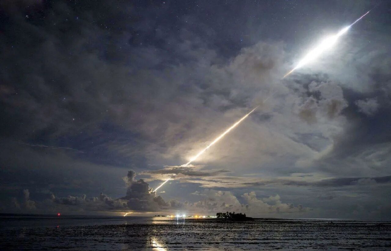 Minuteman iii. Lgm-30g minuteman iii. межконтинентальной баллистической ракеты минитмен 3. баллистической ракеты minuteman iii. мбр lgm-30g «minuteman iii».