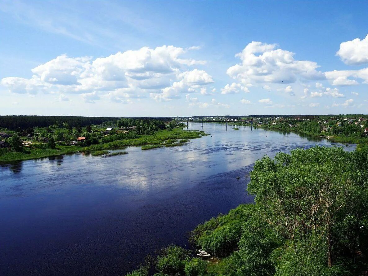 Река сухона города. Сухона Тотьма. Река Тотьма. Вологда (река) реки Вологодской области. Река Сухона Вологодской области.