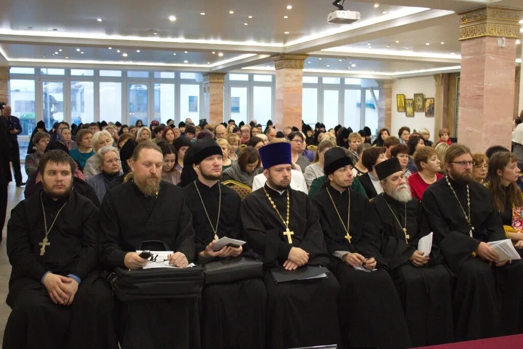 св форум. зал приветствовал. никольский черноостровский монастырь малоярославец 2022. св форум. св форум.