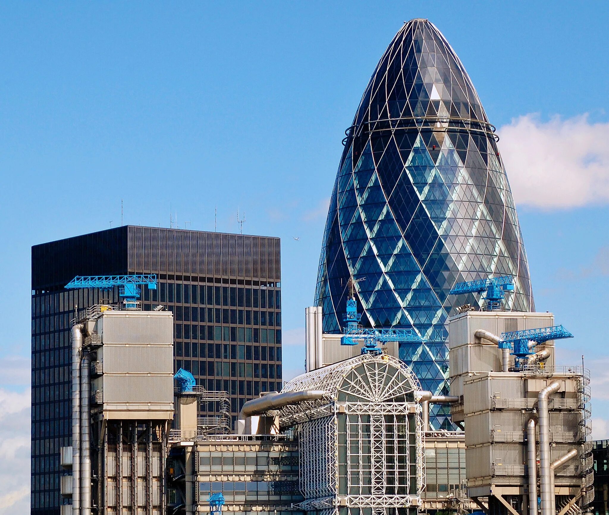Башня 30. Башня мэри-экс 30. The gherkin в лондоне. Гудзон ярдс в нью-йорке. Брисбен небоскребы.